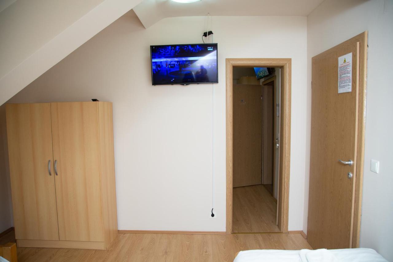 Motel Imperija Ub Luaran gambar