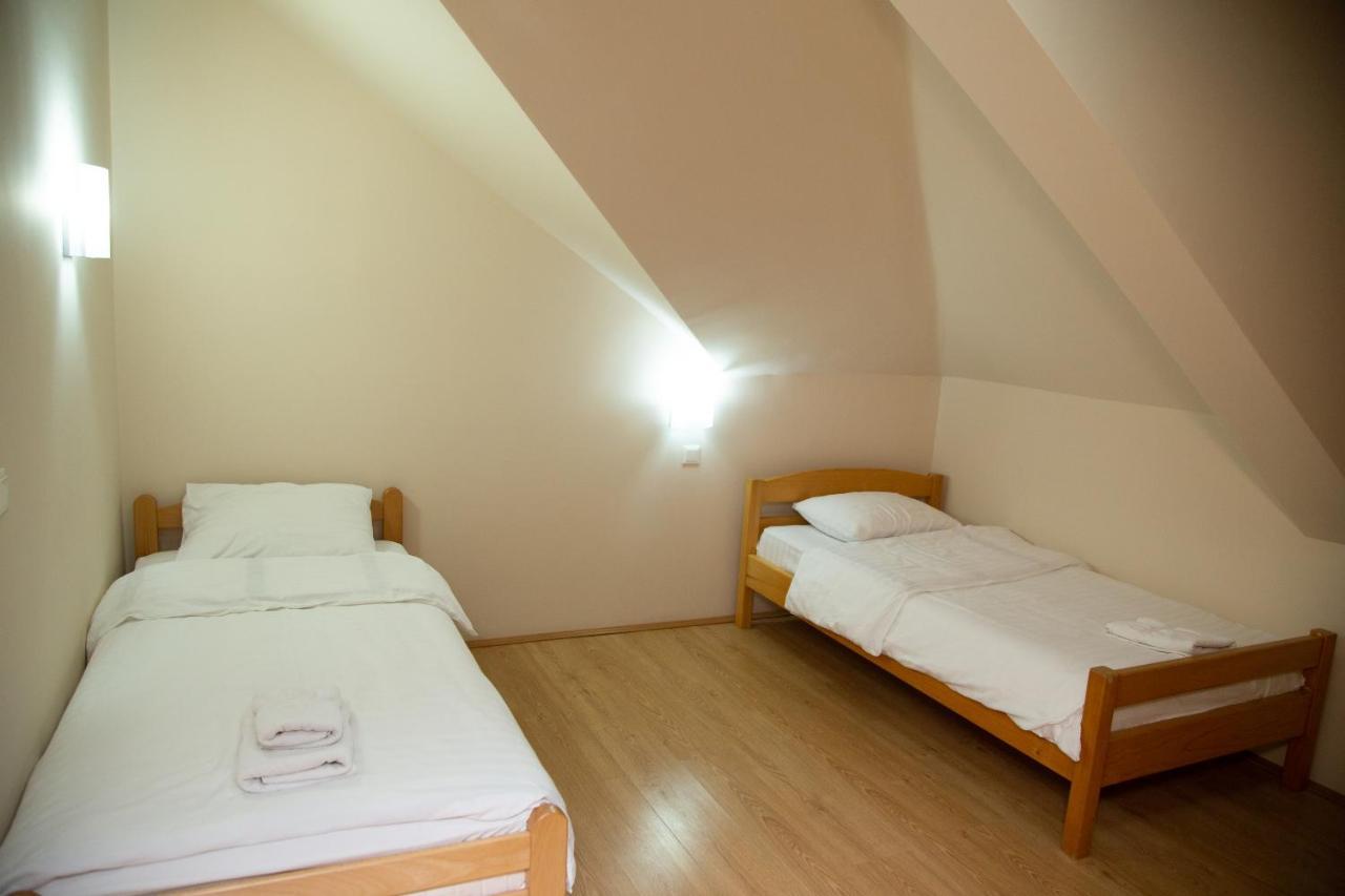 Motel Imperija Ub Luaran gambar